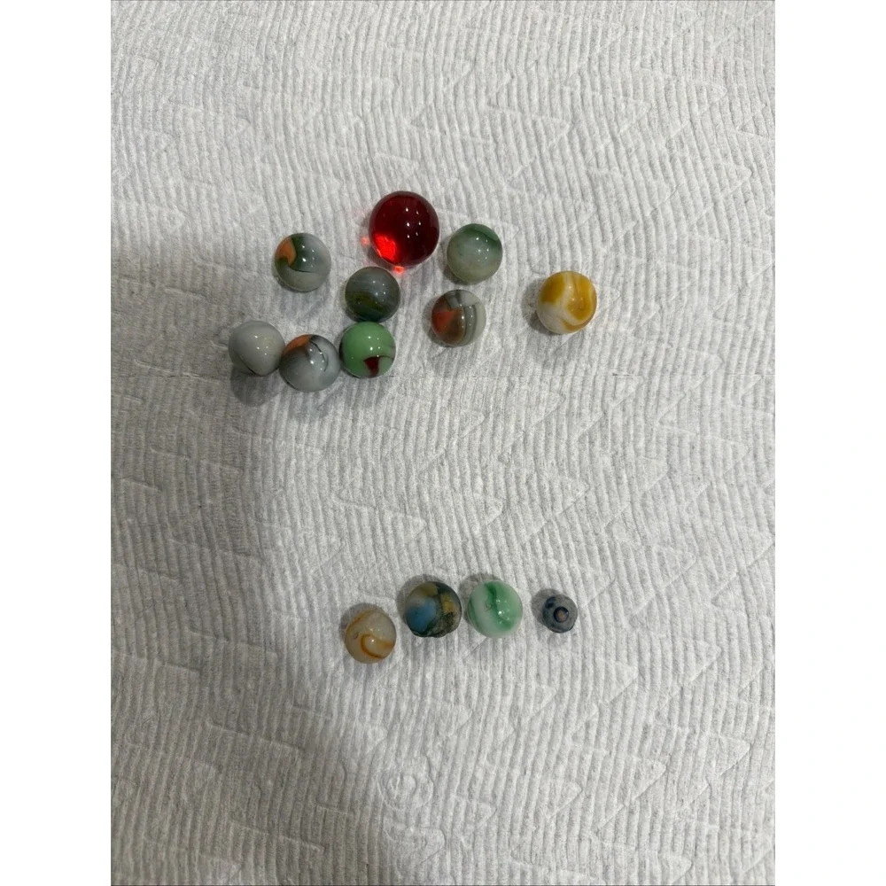 Lot Of 13 Vintage Marbles 11-regular 1- Shooter 1-mini 4 Damaged